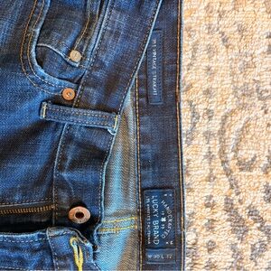 Lucky Brand Men's Dark Blue Slim Straight Jeans. 30x32